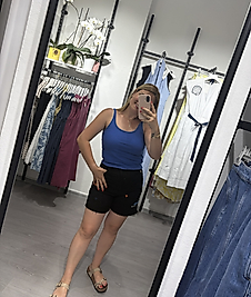 Nakış Detaylı Siyah-Beyaz Denim Şort